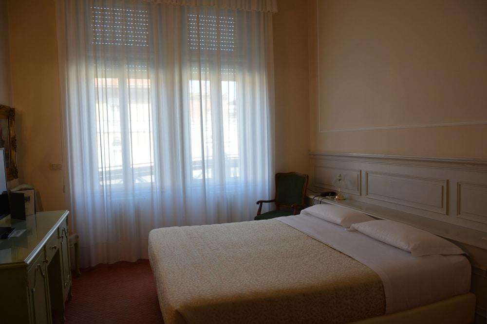 Grand Liberty Hotel