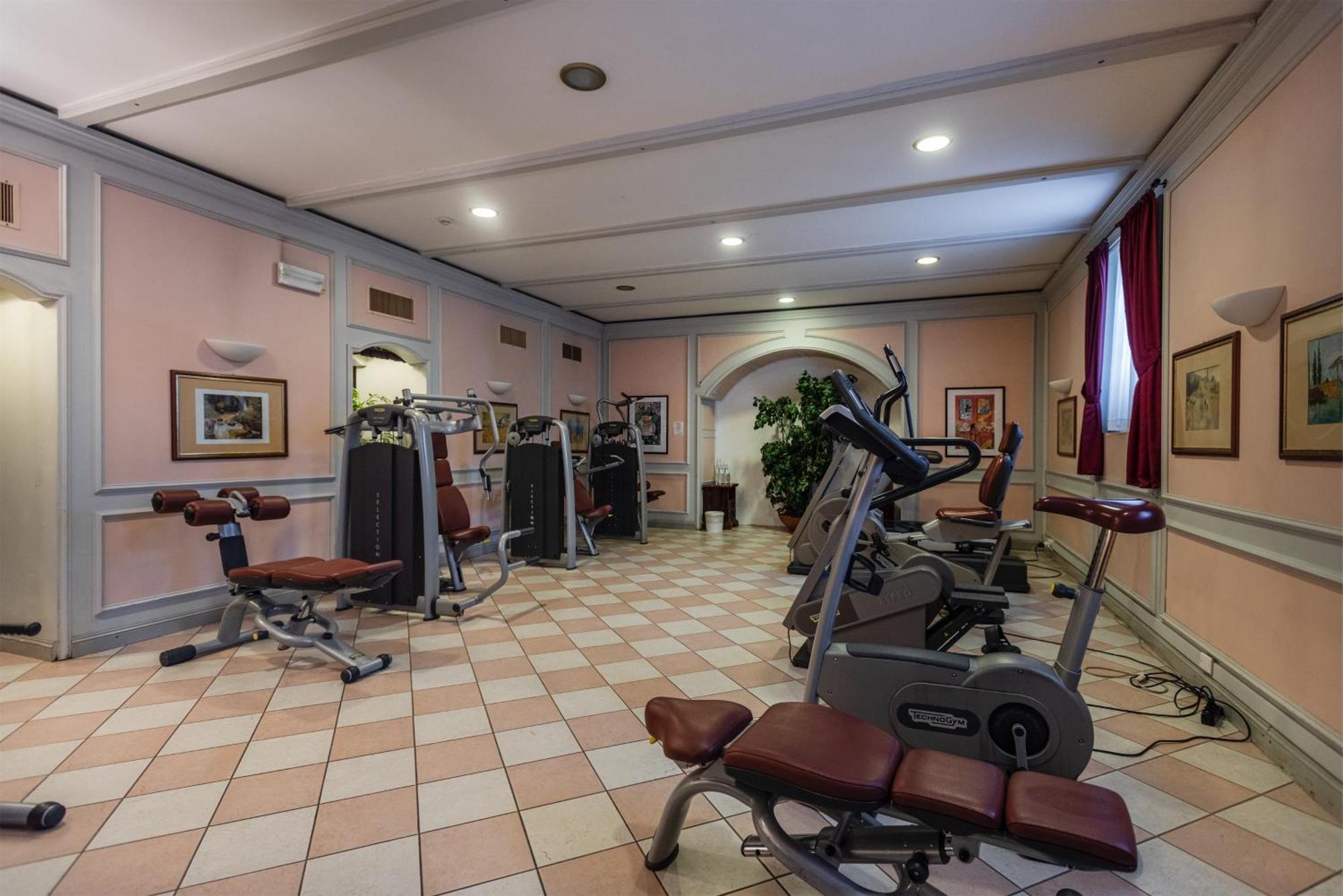 Grand Liberty Hotel 4*